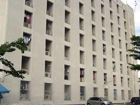 City Mansion Bangkok Bagian luar foto
